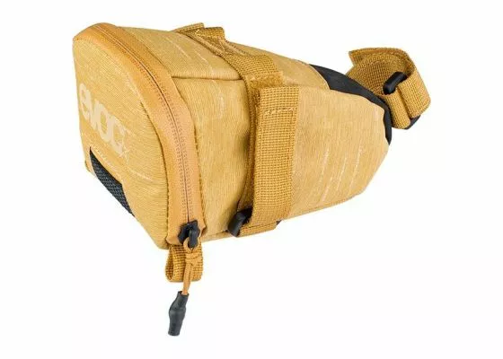 EVOC Satulalaukku TOUR L Ruskea 3 EVOC Satulalaukku TOUR L Ruskea